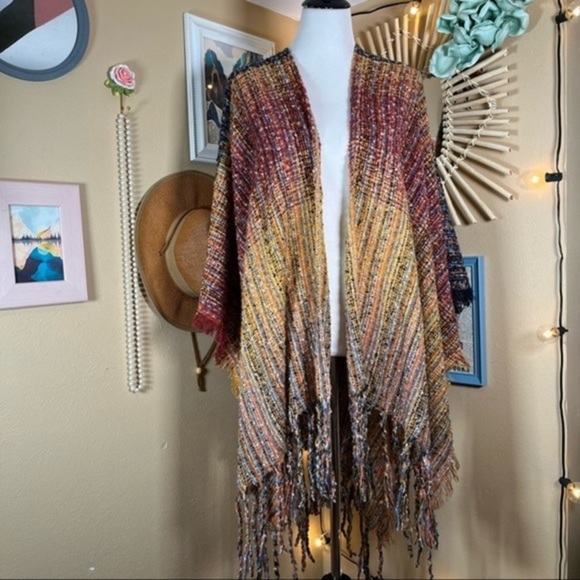 ANGIE | Yarn Knit Boho Fall Winter Cardigan Poncho Wrap - Picture 3 of 11